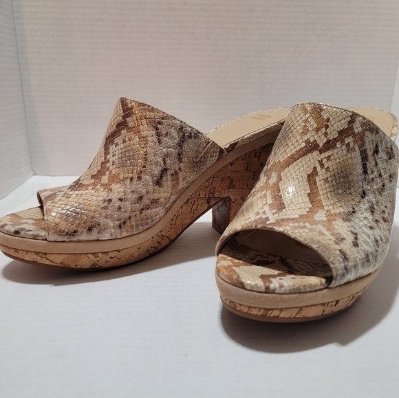 Johnston & Murphy Snake Print Notch Wedge 10 Slip On Open Toe - Picture 2 of 9